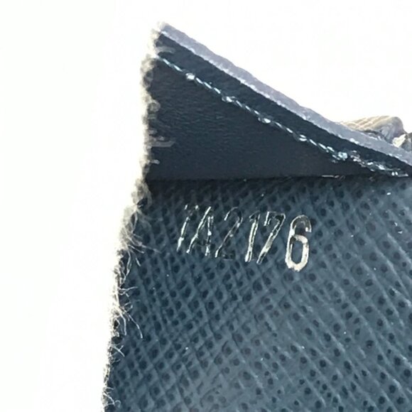 LOUIS VUITTON M33404 Taiga Portefeuille Ron Long Wallet Bifold Flap Long Wallet - Picture 8 of 16